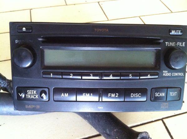 MP3 CD PLAYER DA HILUX SRV, 2010/2011